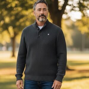 #322 Men's Black Turtleneck Sweater